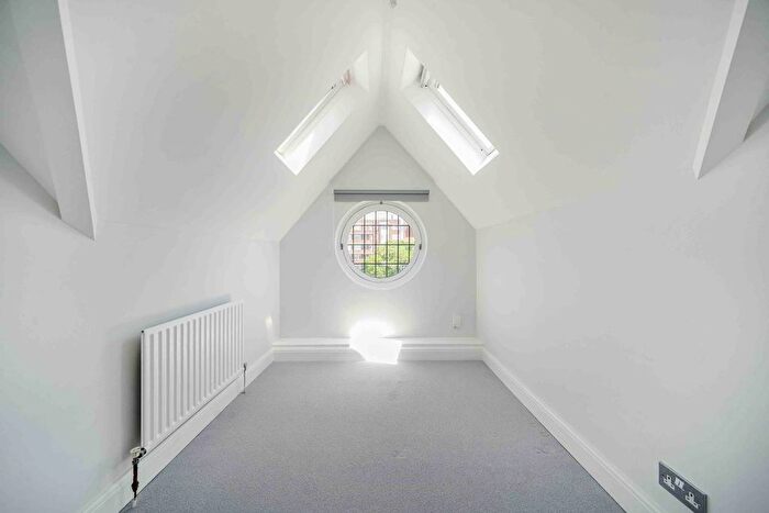 2 Bedroom Flat For Sale In Tudor Close, Belsize Park, London, NW3