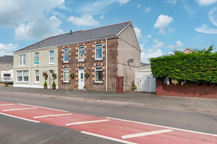 3 Bedroom Semi-Detached House For Sale In Brecon Road, Penrhos, Ystradgynlais, Swansea, SA9