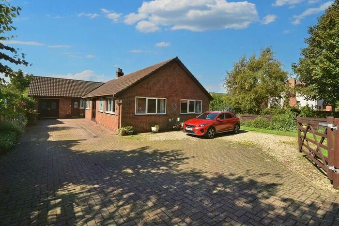 5 Bedroom Detached Bungalow For Sale In School Lane, North Somercotes, LN11