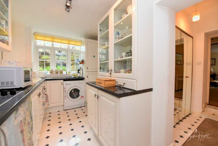 1 Bedroom Apartment For Sale In Spencer Road, Ryde, PO33