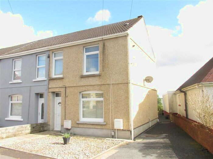 1 Bedroom Flat To Rent In Brunant Road, Gorseinon, Swansea, SA4