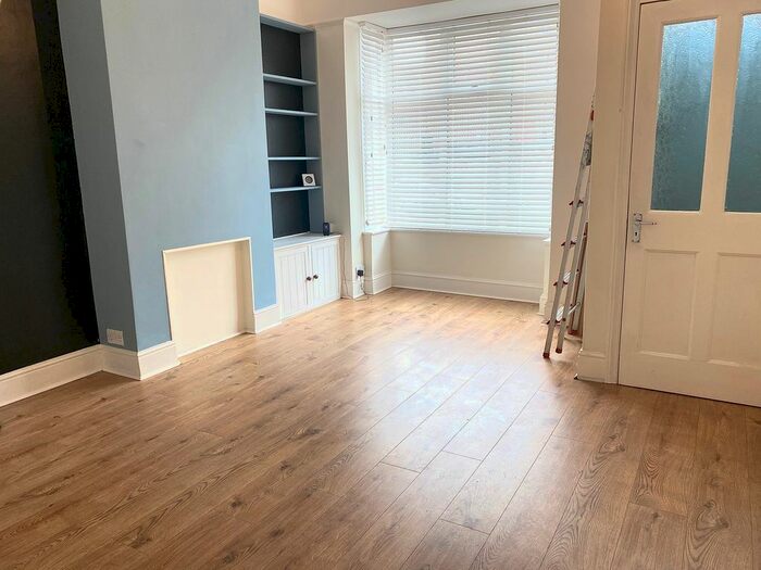 2 Bedroom Terraced House To Rent In Shirley Road, Cotteridge, B30