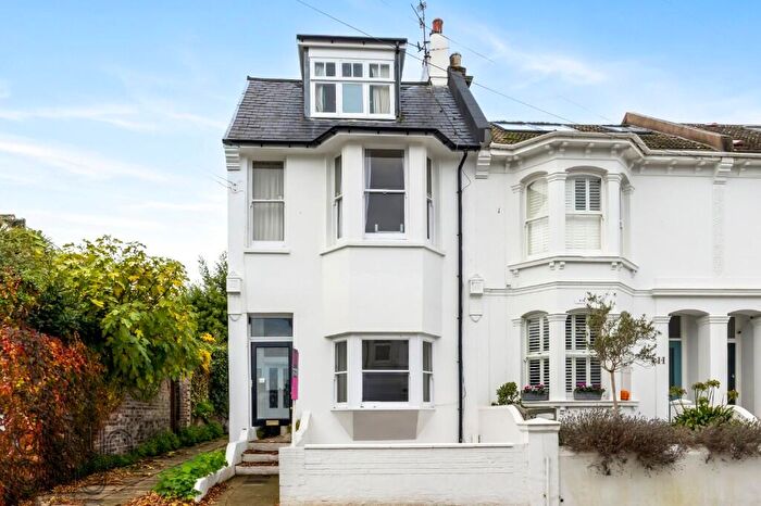 2 Bedroom Ground Maisonette For Sale In Port Hall Street, BN1