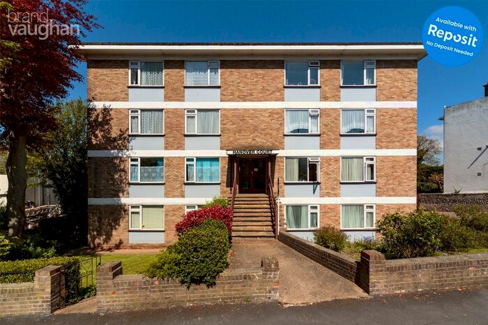 3 Bedroom Flat To Rent In Hanover Court, Wellington Road, Brighton, BN2