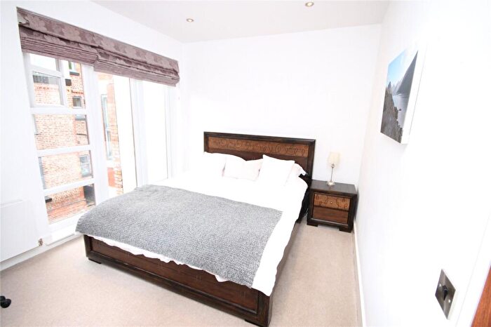 2 Bedroom Flat To Rent In The Beeches, Didsbury, Manchester, M20