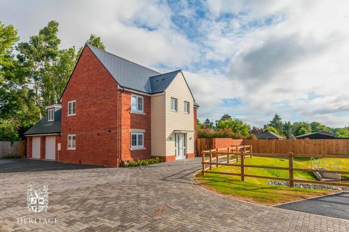 5 Bedroom Detached House For Sale In Lowefields, Earls Colne, CO6