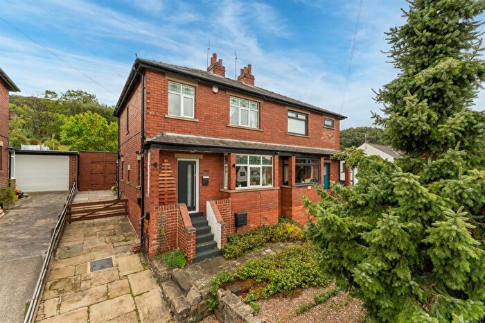 3 Bedroom Semi Detached House For Sale In Bradford Road, Otley, LS21