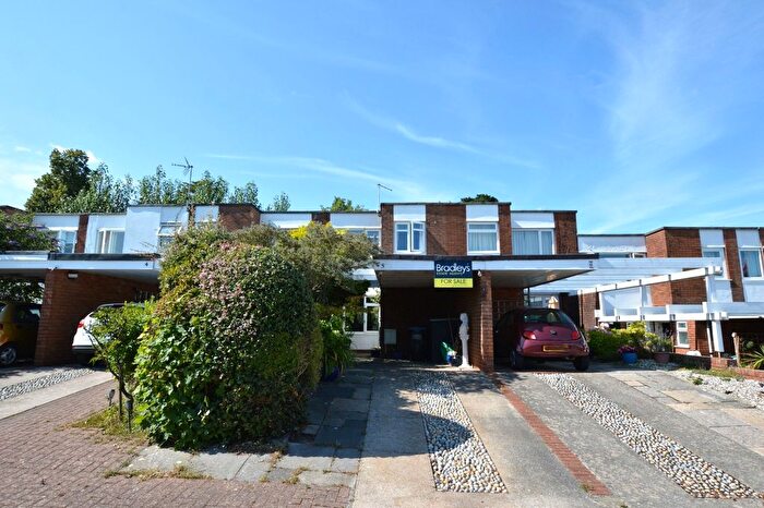 2 Bedroom Terraced House For Sale In Colwyn Court, Asheldon Road, Wellswood, Torquay, Devon, TQ1