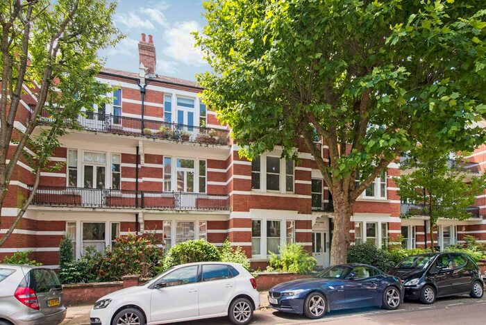 2 Bedroom Flat To Rent In Riverview Gardens, Castelnau, London, SW13