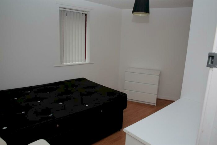 4 Bedroom Apartment To Rent In Richmond Road, Cardiff, CF24