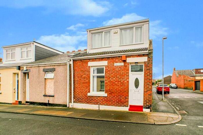 3 Bedroom End Of Terrace House To Rent In Dene Street, Sunderland, Tyne And Wear, SR4