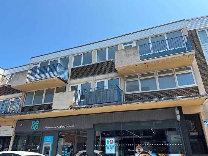 2 Bedroom Flat To Rent In Broad Street, Seaford, BN25