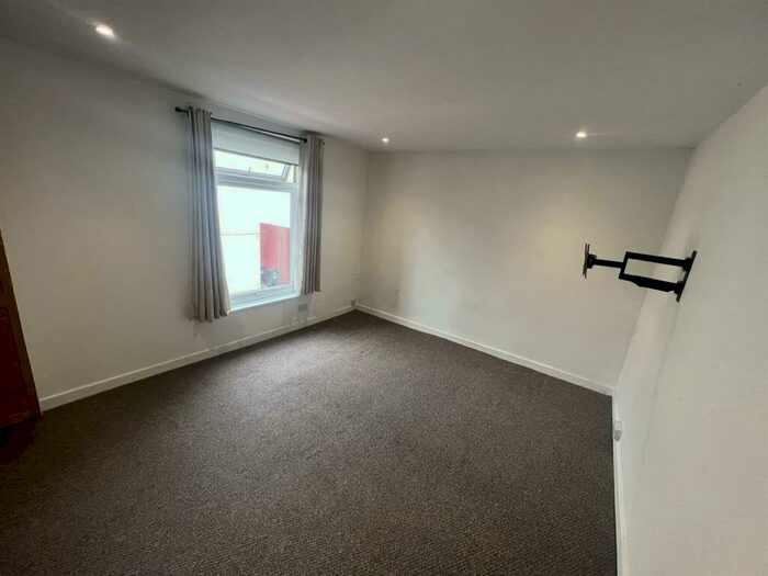 2 Bedroom Apartment To Rent In John Street, Stockport, SK6