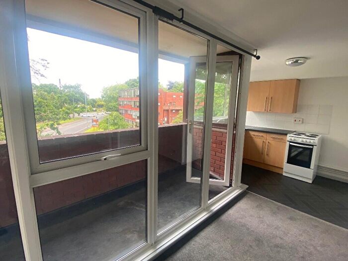 Studio To Rent In Cottesmore House, Browns Green, Birmingham, B20