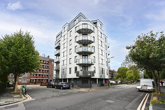 2 Bedroom Flat To Rent In Murray Grove, London, N1