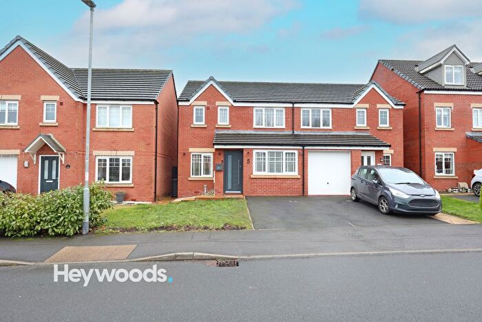 3 Bedroom Semi Detached House For Sale In Philip Clarke Drive, Hartshill, Stoke-On-Trent, Staffordshire, ST4
