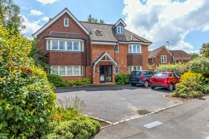 2 Bedroom Apartment To Rent In Berrywood, Oriental Road, GU22