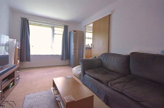 1 Bedroom Flat To Rent In Upper Glen Road, St. Leonards-On-Sea, TN37