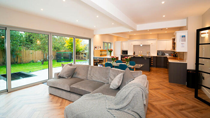 4 Bedroom Detached House For Sale In Station Road, Stoke-on-trent, Scholar Green, ST7