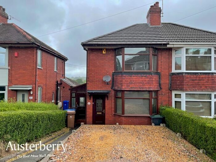 2 Bedroom Semi-Detached House To Rent In Sutherland Avenue, Dresden, Stoke-On-Trent, ST3
