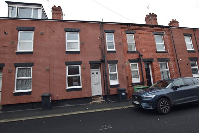 1 Bedroom Terraced House To Rent In Recreation Place, Leeds, West Yorkshire, LS11