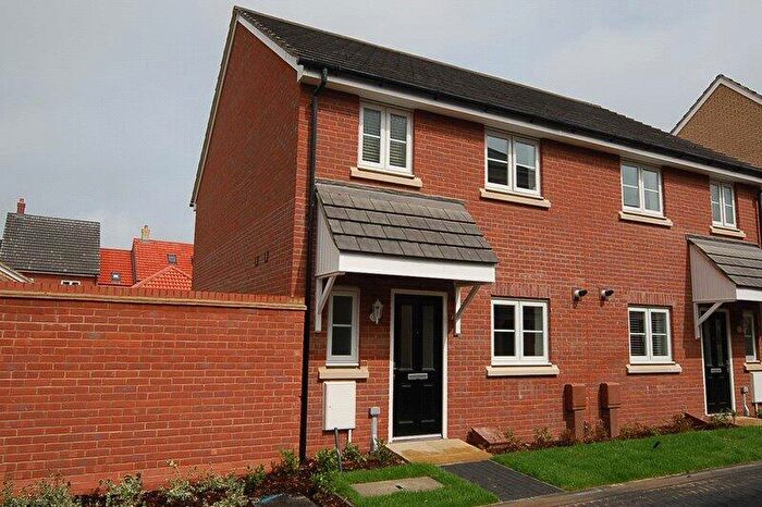 3 Bedroom Semi-Detached House To Rent In Bridge Farm Close, Mildenhall, Bury St. Edmunds, Suffolk, IP28