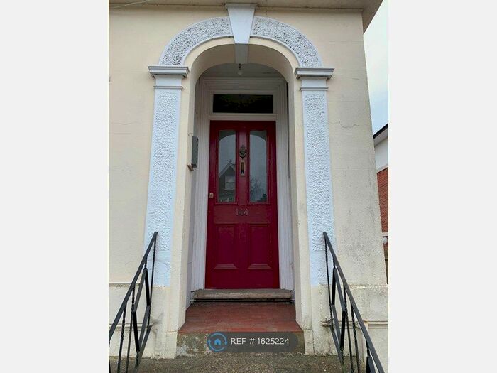 2 Bedroom Flat To Rent In Upper Grosvenor Road, Tunbridge Wells, TN1