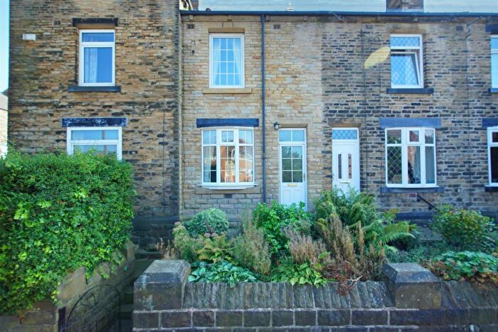 3 Bedroom Terraced House To Rent In Green Road, Penistone, S36