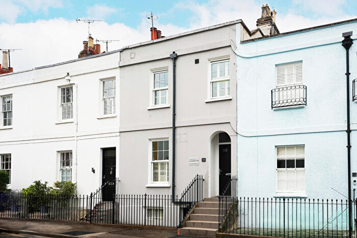 3 Bedroom Town House For Sale In St. Philips Street Cheltenham, GL50
