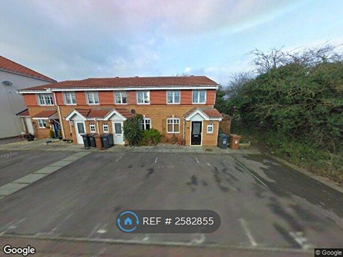 3 Bedroom End Of Terrace House To Rent In Lilac Close, Andover, SP10