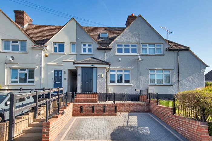3 Bedroom Terraced House For Sale In Ridgeway, Dartford, Kent, DA2
