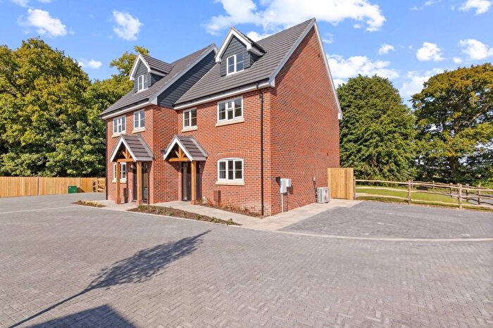 3 Bedroom Semi-Detached House For Sale In Yapton Lane, Walberton, BN18