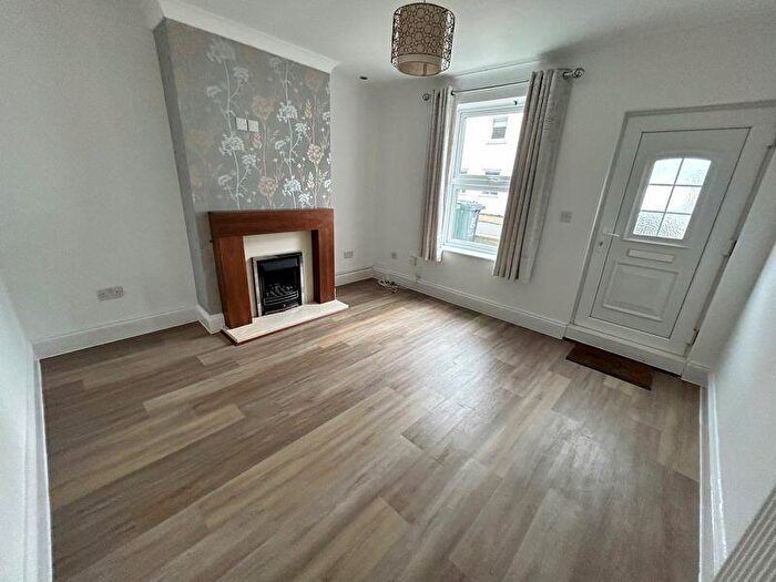 2 Bedroom End Of Terrace House To Rent In Bells Road, Gorleston, Great Yarmouth, NR31