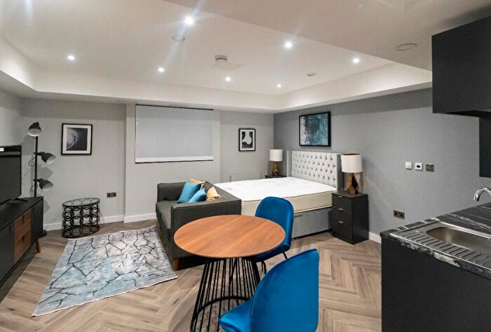 Studio To Rent In Water Street, Liverpool, Merseyside, L2