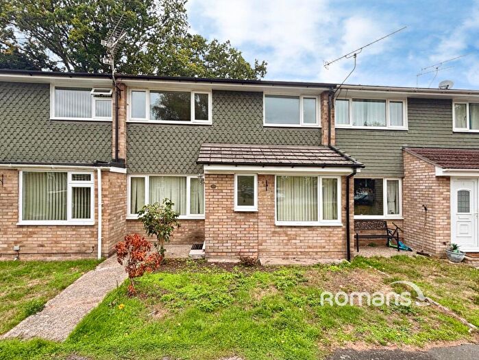 3 Bedroom Terraced House For Sale In French Gardens, Blackwater, Camberley, GU17
