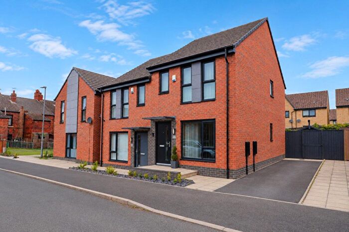 2 Bedroom Semi Detached House For Sale In Duke Street, Fitzwilliam, Pontefract, WF9