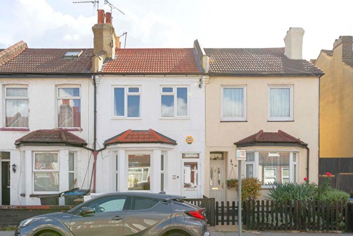 2 Bedroom Terraced House For Sale In Pemdevon Road, West Croydon, CR0