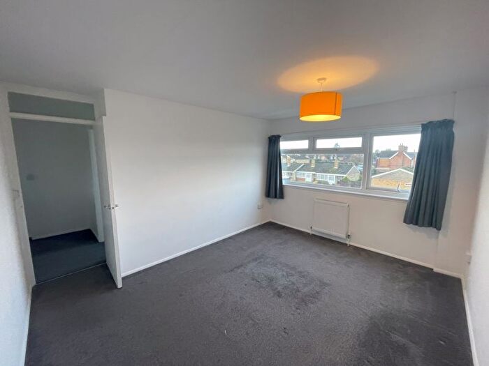 3 Bedroom Flat To Rent In Turners Place, Holmer Green, High Wycombe, HP15