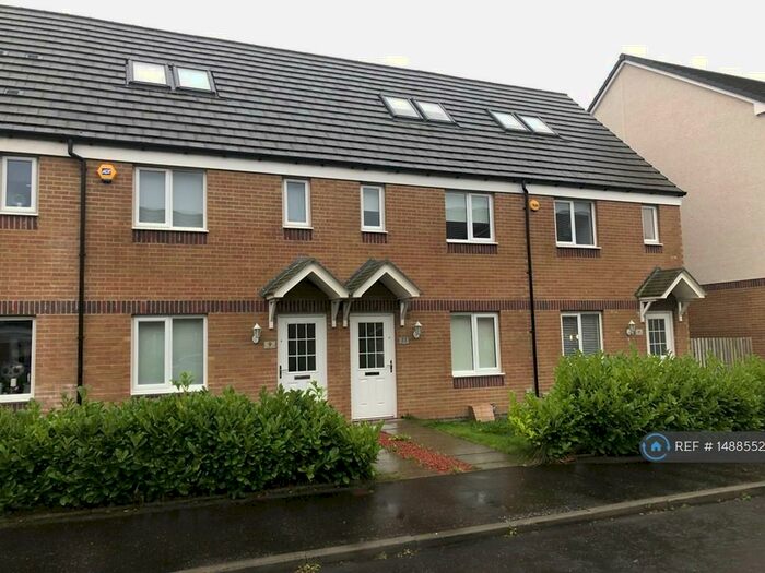 3 Bedroom Terraced House To Rent In Northwood Close, Glasgow, G43