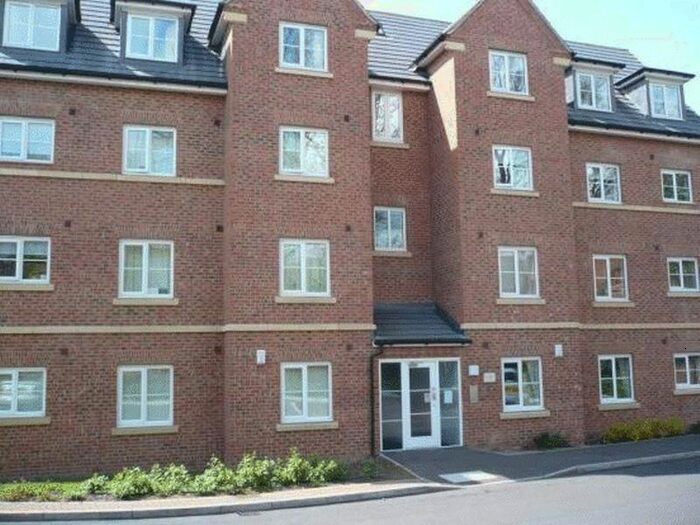 1 Bedroom Flat To Rent In Castle Grove, Pontefract, WF8