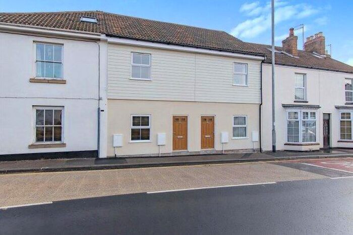 2 Bedroom Property To Rent In Kingston Road, Taunton, TA2