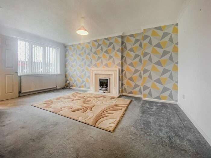 3 Bedroom Detached House To Rent In Church Croft, Edenthorpe, Doncaster, DN3