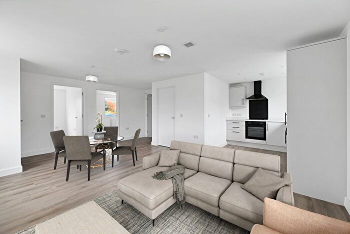 2 Bedroom Flat To Rent In Guild House, Oundle Road, Peterborough, PE2