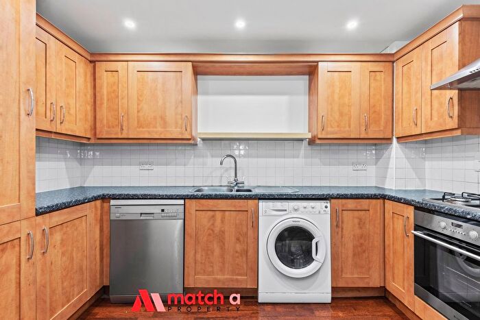 2 Bedroom Flat For Sale In Greenford Road, Greenford, UB6