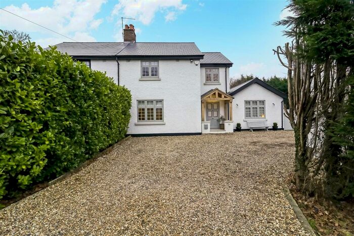 4 Bedroom Semi-Detached House For Sale In London Road, Stanford Rivers, Ongar CM5