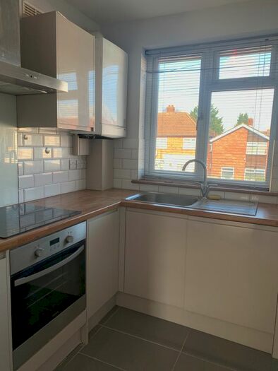 1 Bedroom Flat To Rent In Peel Road, Wealdstone, Harrow, HA3