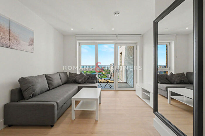 1 Bedroom Apartment To Rent In Bow View Apartment, Bow Green, E3