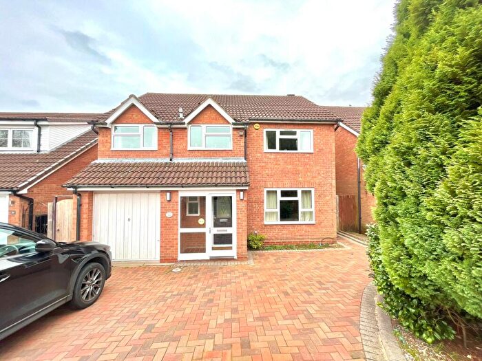 4 Bedroom Detached House To Rent In Barnfield Drive, Solihull, B92