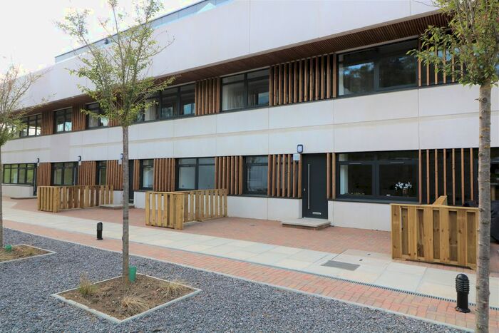 1 Bedroom Flat To Rent In Deepdene House, Deepdene Avenue, Dorking, RH5