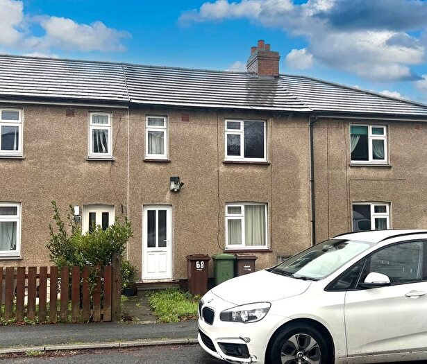 3 Bedroom Terraced House For Sale In Duke Of York Avenue, Wakefield, WF2